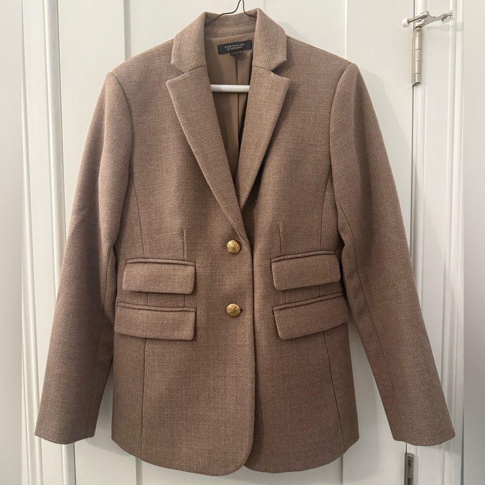 The Greenwich Blazer